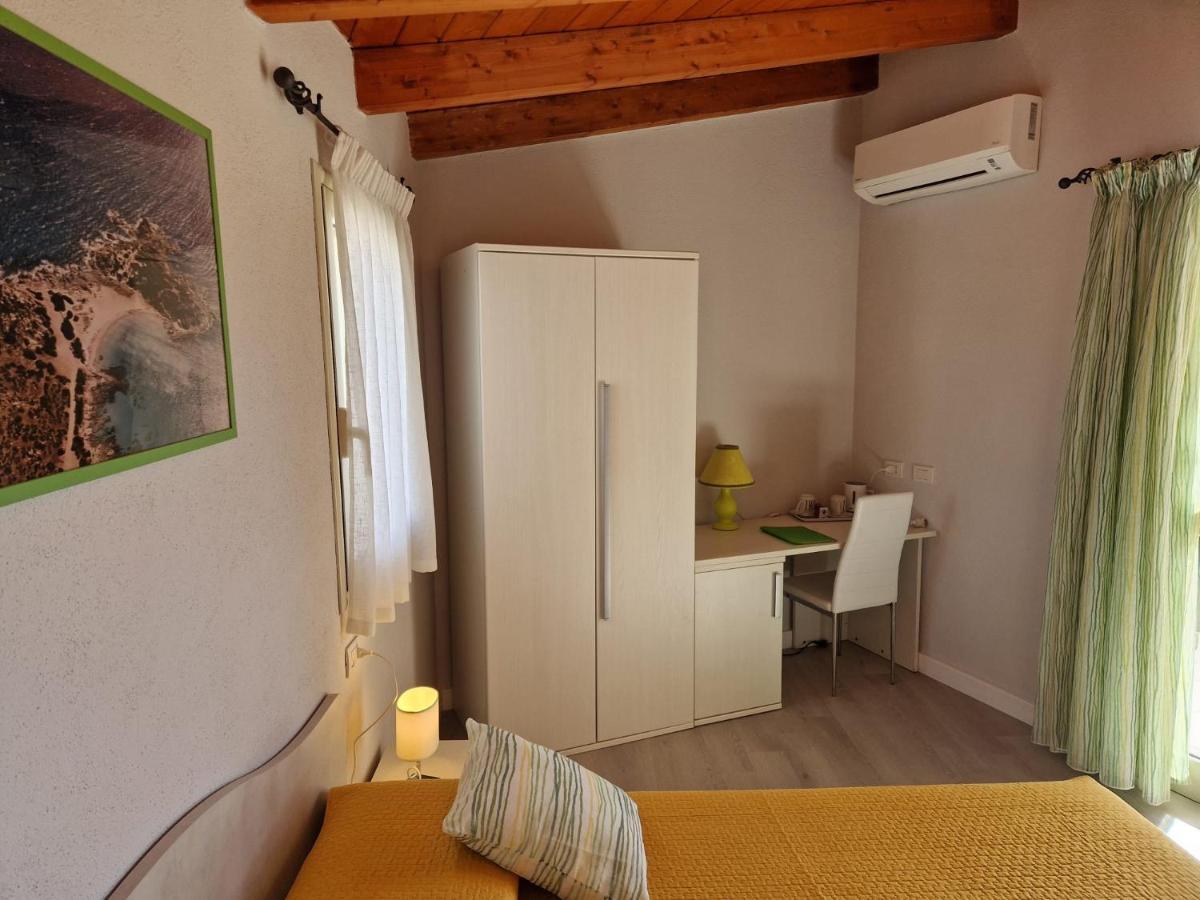 Bed and Breakfast Ca'Mea Villasimius Esterno foto